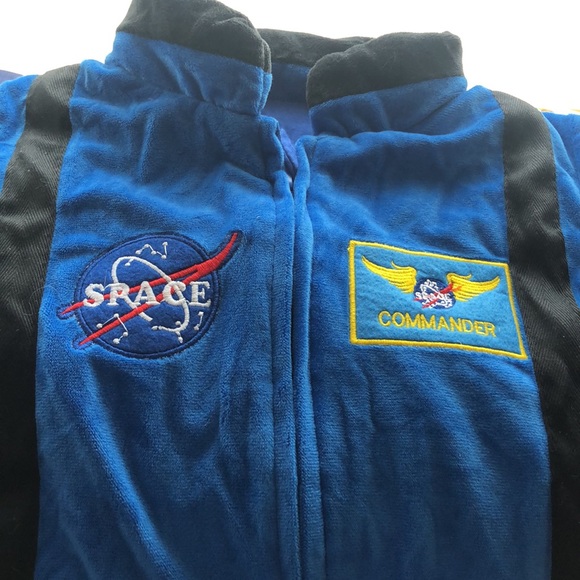 Space suit - Picture 2 of 11